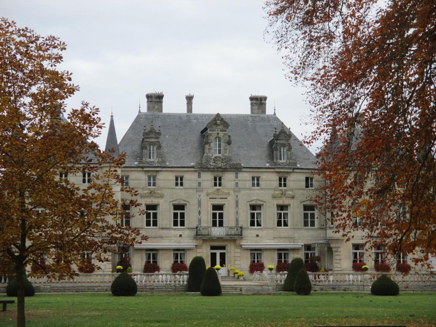 Chateau Des Monthairons Hotel Restaurant Gastromaison Spa Privatif Les Monthairons Kültér fotó