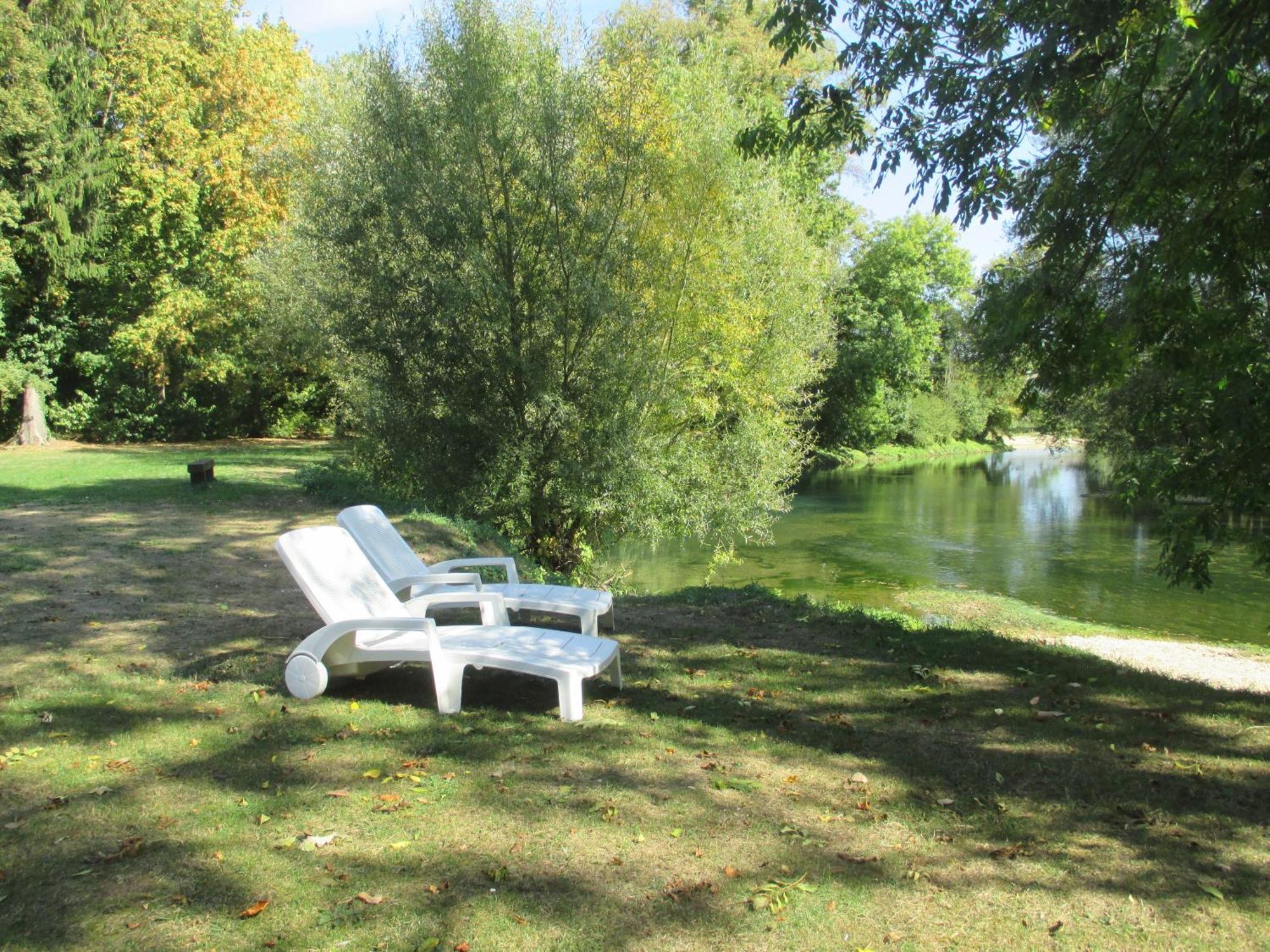 Chateau Des Monthairons Hotel Restaurant Gastromaison Spa Privatif Les Monthairons Kültér fotó